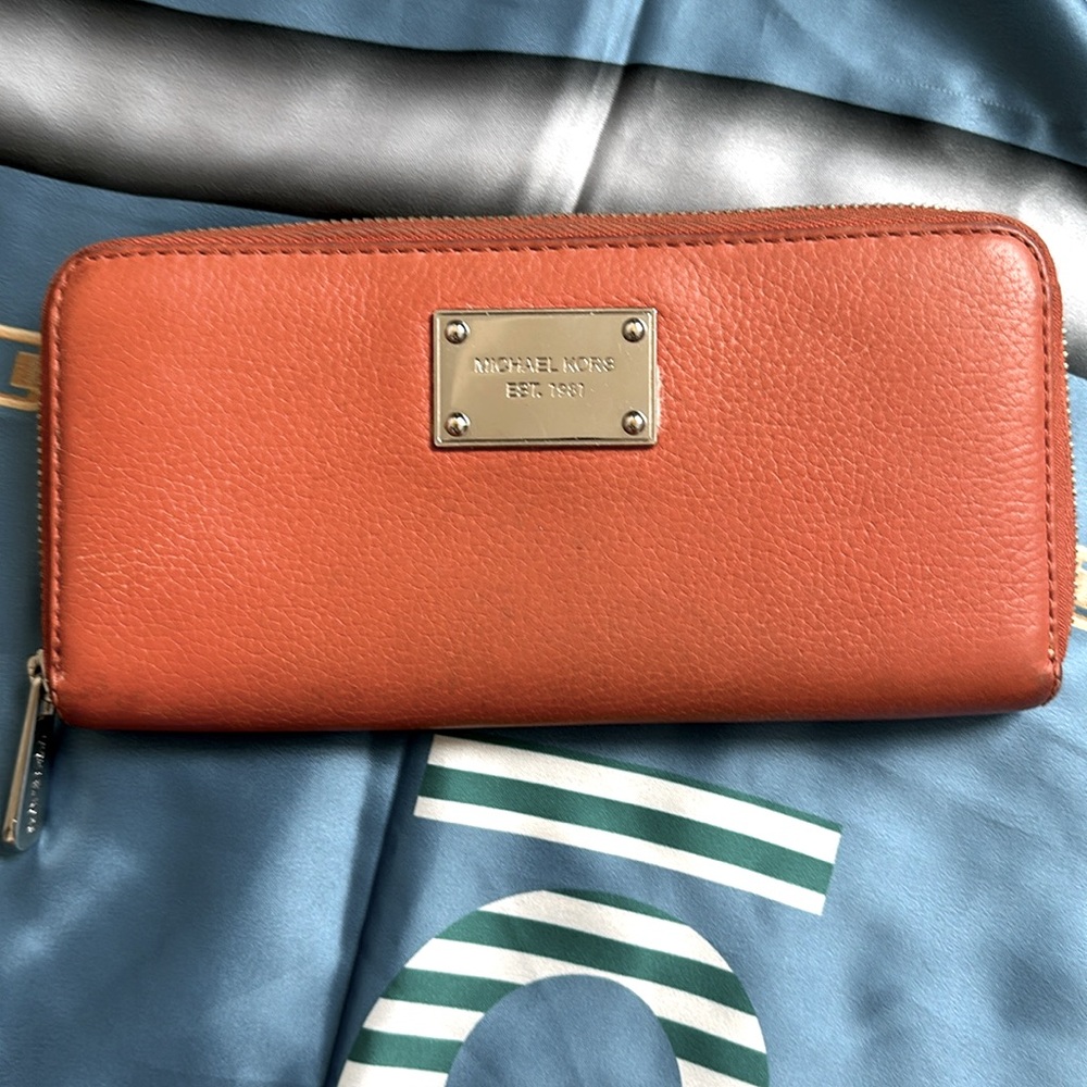 Michael Kors Orange Wallet